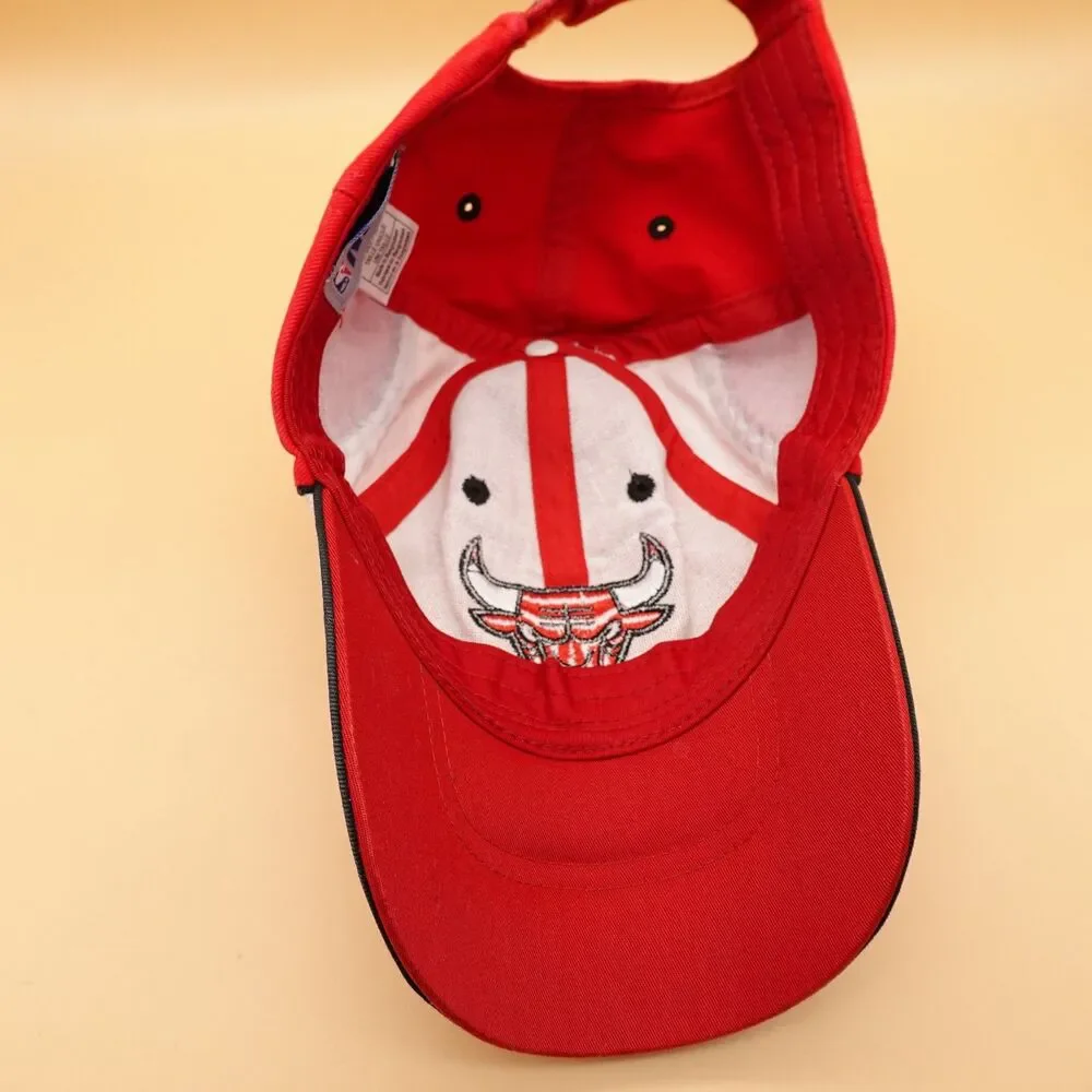 Chicago Bulls Hat Cap Strap Back Red Black White One Size NBA Basketball